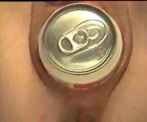 Masturberen met een blikje bier